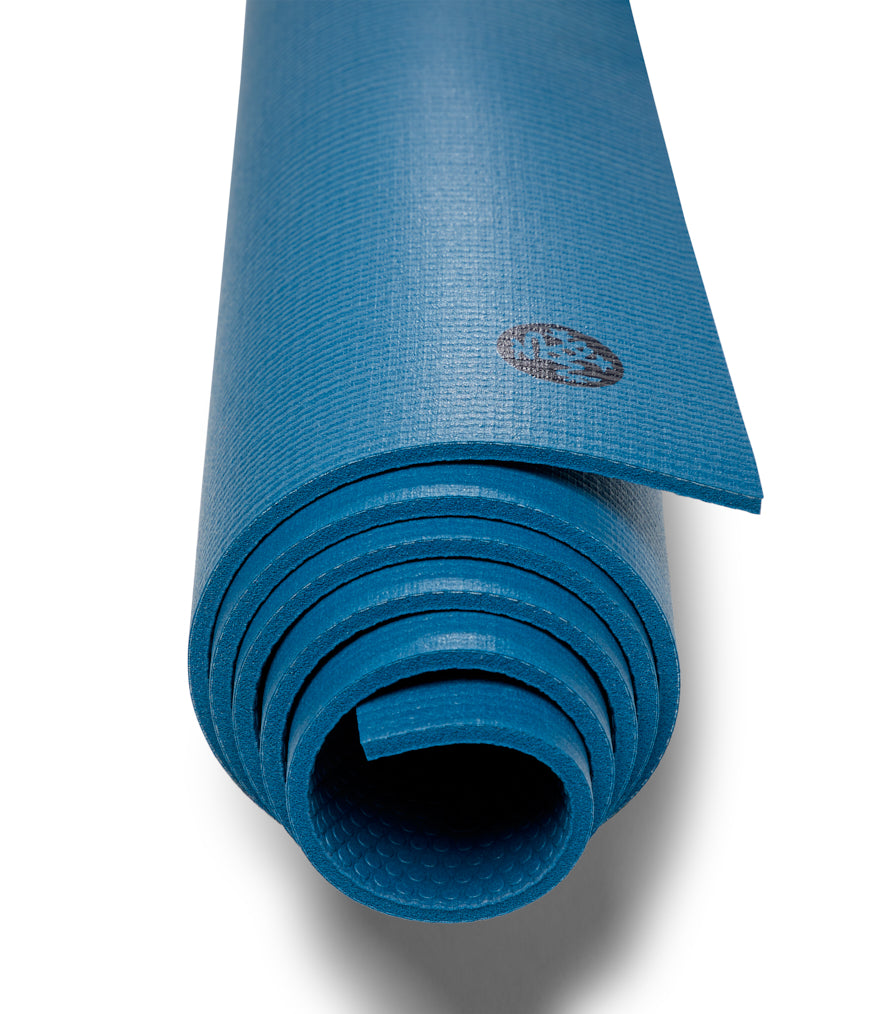 Manduka PRO 6mm Yoga Mat - Aquamarine - rolled end on | Eco Yoga Store