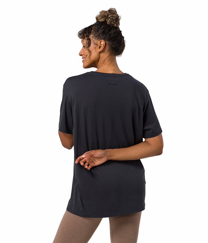 Vinyassa Tee - Phantom - Rear View - Gallery Image 3 | Manduka | Eco Yoga Store