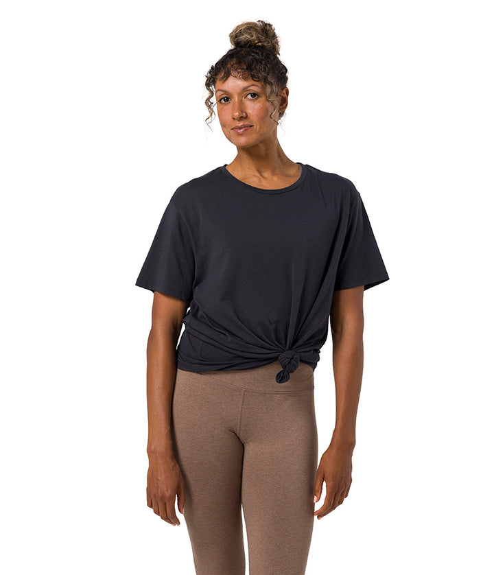 Vinyassa Tee - Phantom - Front View - Gallery Image 4 | Manduka | Eco Yoga Store