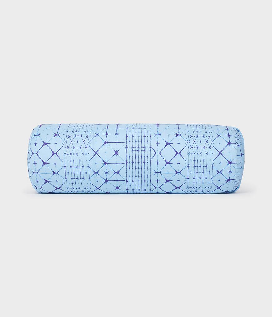 Manduka Enlight Round Bolster - Star Dye Clear Blue - horizintal | Eco Yoga Store