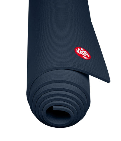 Manduka PRO 6mm Yoga Mat - Midnight - rolled end on | Eco Yoga Store